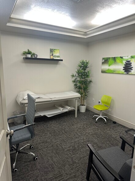 More Photos Of 11576 S State St, Draper Medical For Lease