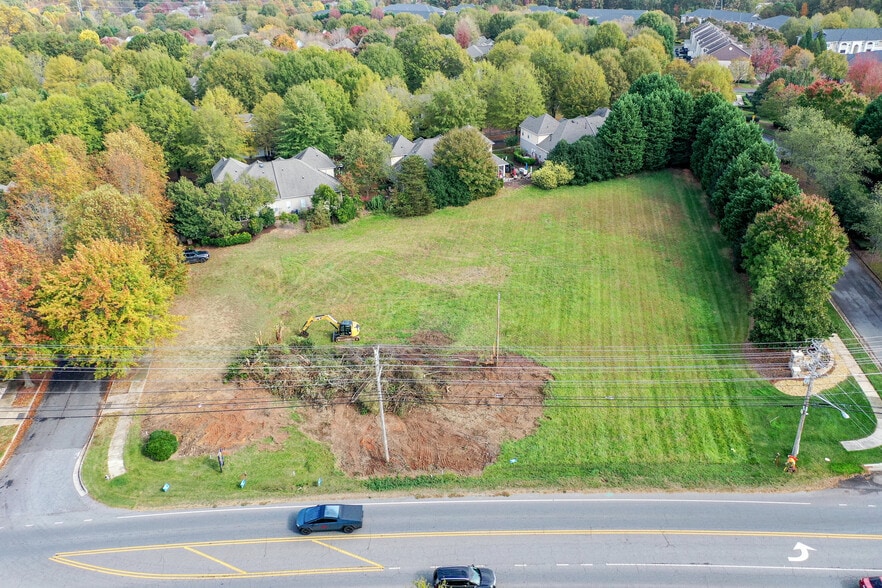 More Photos Of 18620 W Catawba Ave, Cornelius Office Residential For Sale