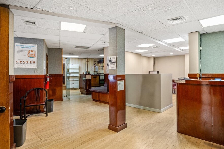 More Photos Of 1120 Brighton Beach Ave, Brooklyn Apartments For Sale