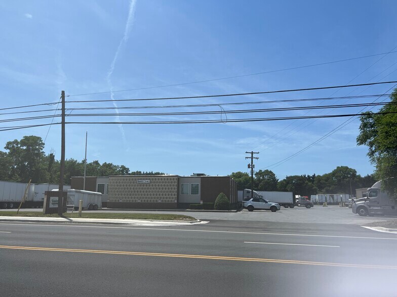 More Photos Of 2929 Valley Ave, Winchester Truck Terminal For Lease