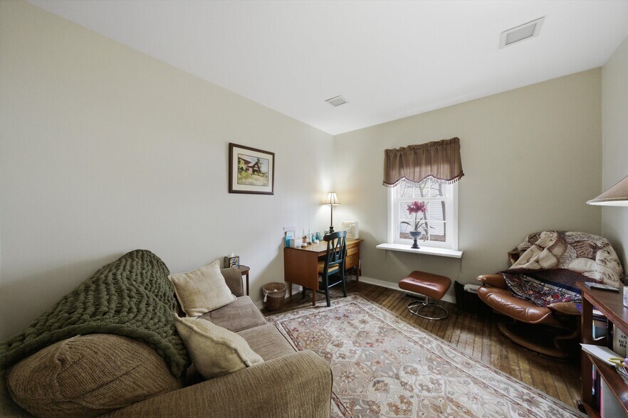 More Photos Of 3624 216th St, Matteson Flex For Sale
