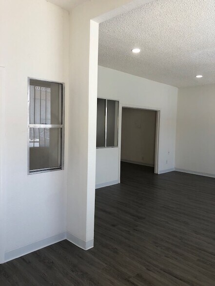 More Photos Of 6106-6112 Rita Ave, Huntington Park Storefront Retail Office For Lease