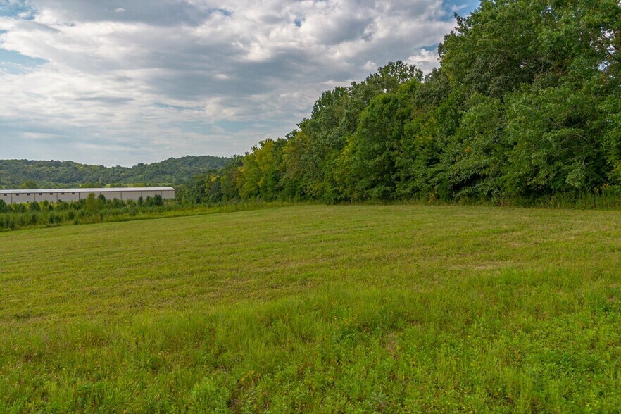 More Photos Of 1033 Veterans Dr, Lewisburg Land For Sale
