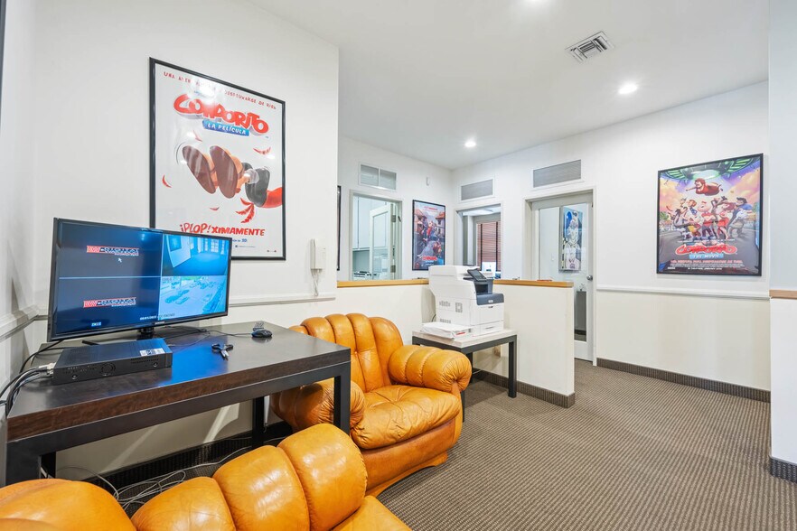 More Photos Of 449 S Beverly, Beverly Hills Office For Sale