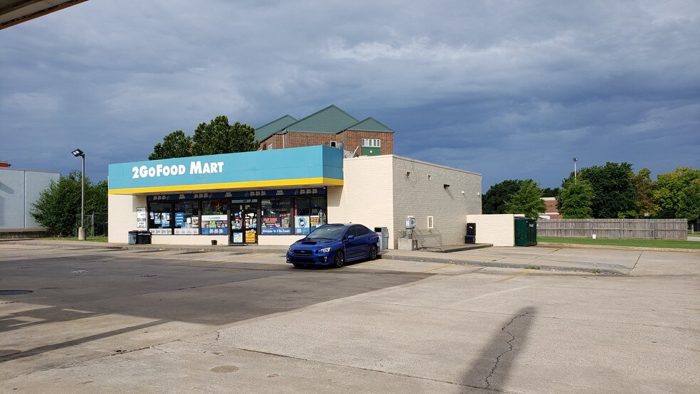More Photos Of 2301 S Air Depot Blvd, Oklahoma City Convenience Store For Sale