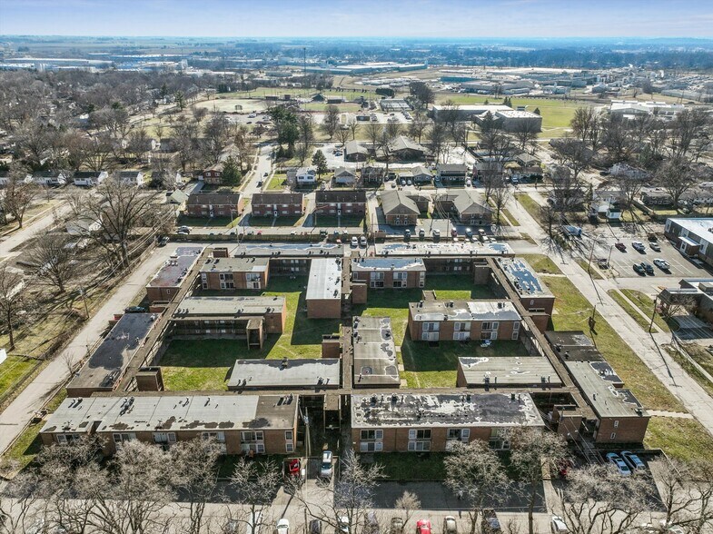 More Photos Of 1100 Arthur St, Iowa City Apartments For Sale