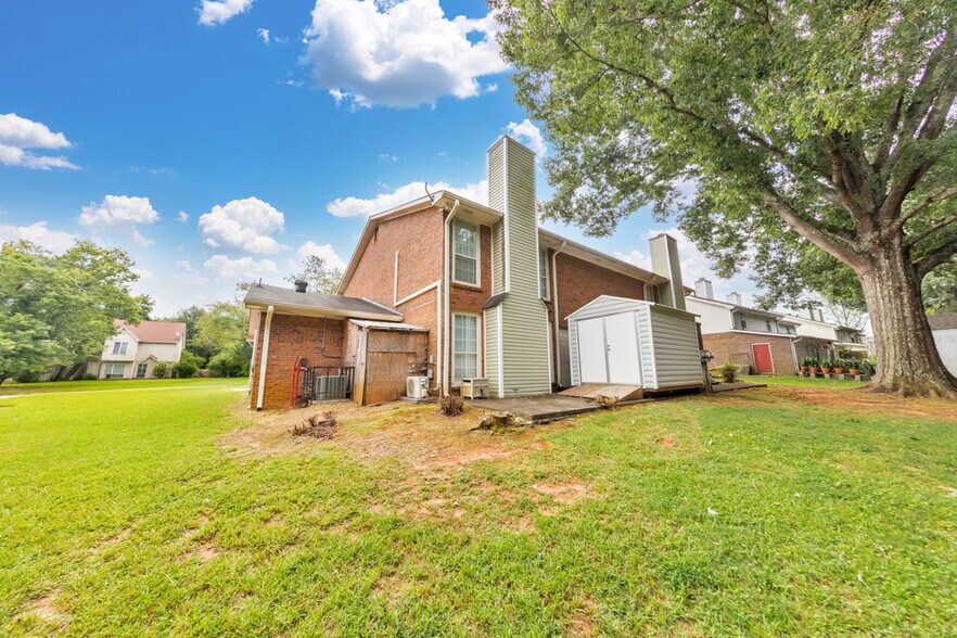 More Photos Of 2814 Briar Hill Ln SE, Conyers Multifamily For Sale