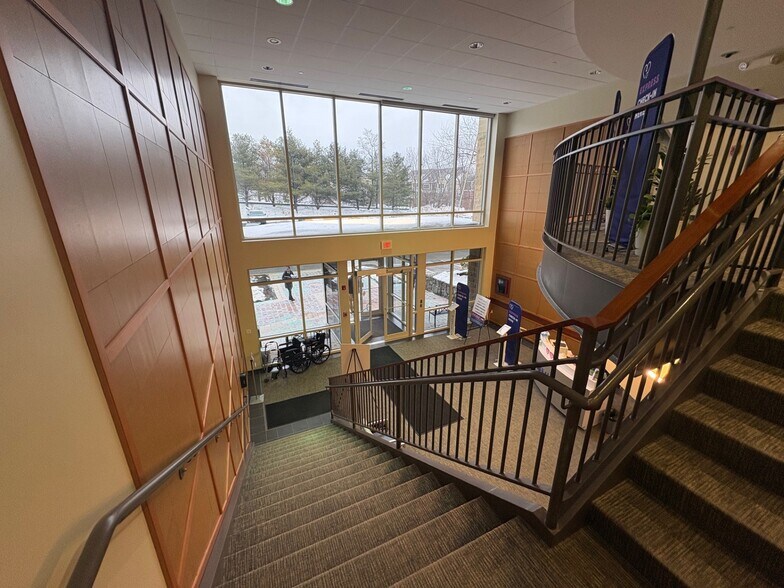 More Photos Of 99 Conifer Hill Dr, Danvers Office For Lease