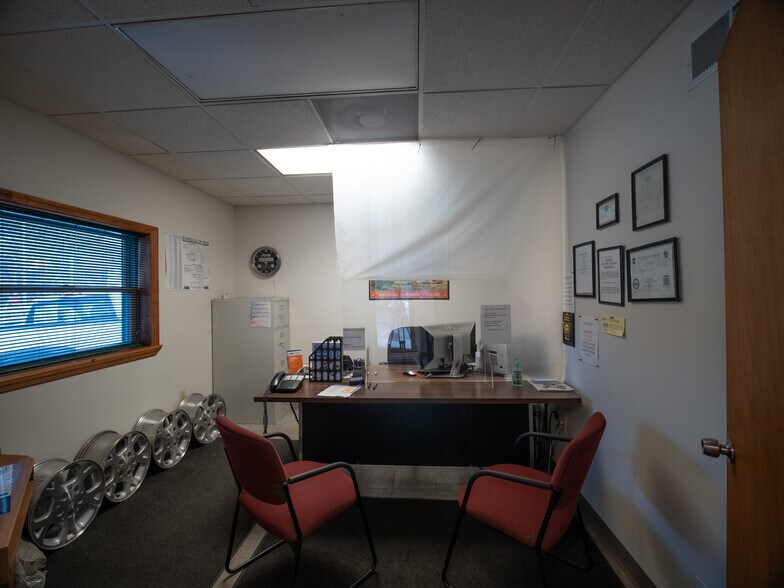 More Photos Of 1758 Pleasant Valley Rd, Mount Pleasant Auto Dealership For Sale