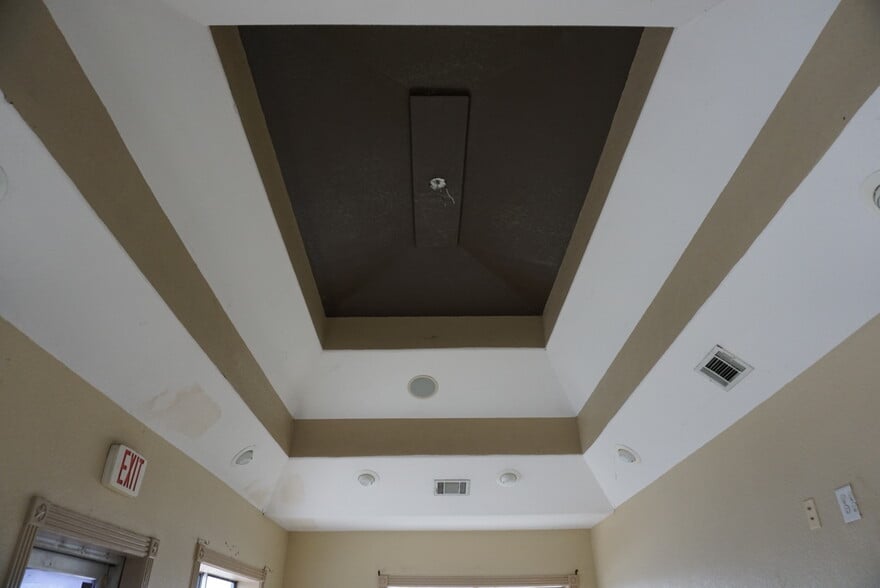 More Photos Of 12803 Rita Ln, Houston Warehouse For Sale