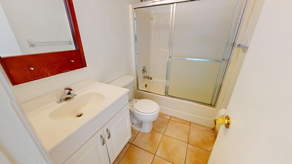 More Photos Of 403 Hancock Bridge Pkwy, Cape Coral Apartments For Sale