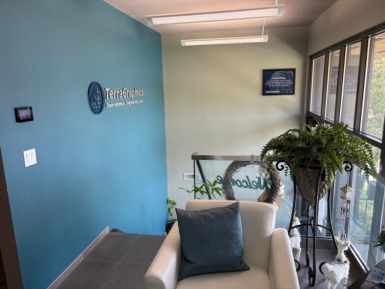 More Photos Of 428 W Shoshone St, Pasco Office For Sale