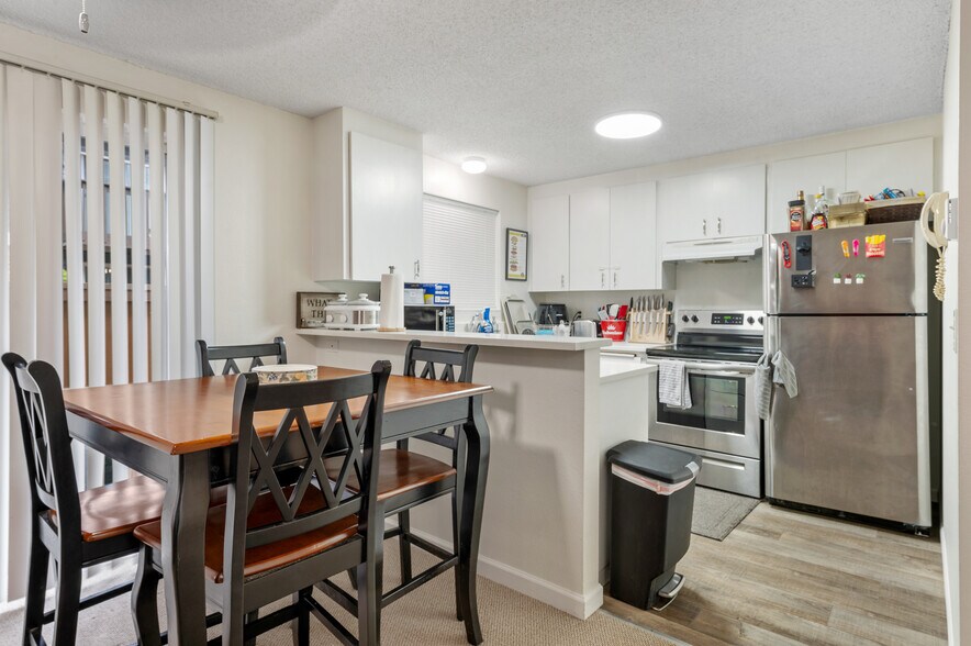 More Photos Of 19425 76th Ave W, Lynnwood Apartments For Sale