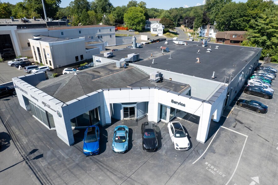 More Photos Of 52 Newtown Rd, Danbury General Retail For Sale