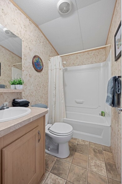 More Photos Of 820 Forest View Dr, Blanco Manufactured Housing Mobile Home Park For Sale