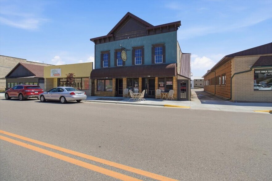 More Photos Of 116 W Jessie St, Rushford Storefront Retail Residential For Sale