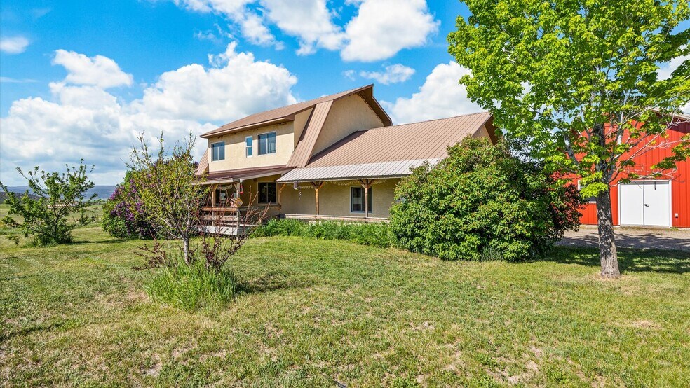 More Photos Of 41990 Cottonwood Creek Rd, Crawford Apartments For Sale