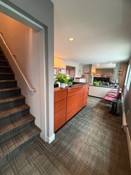 More Photos Of 629 W Mount Pleasant Ave, Livingston Medical For Sale