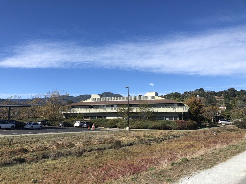 More Photos Of 650 E Blithedale Ave, Mill Valley Loft Creative Space For Lease