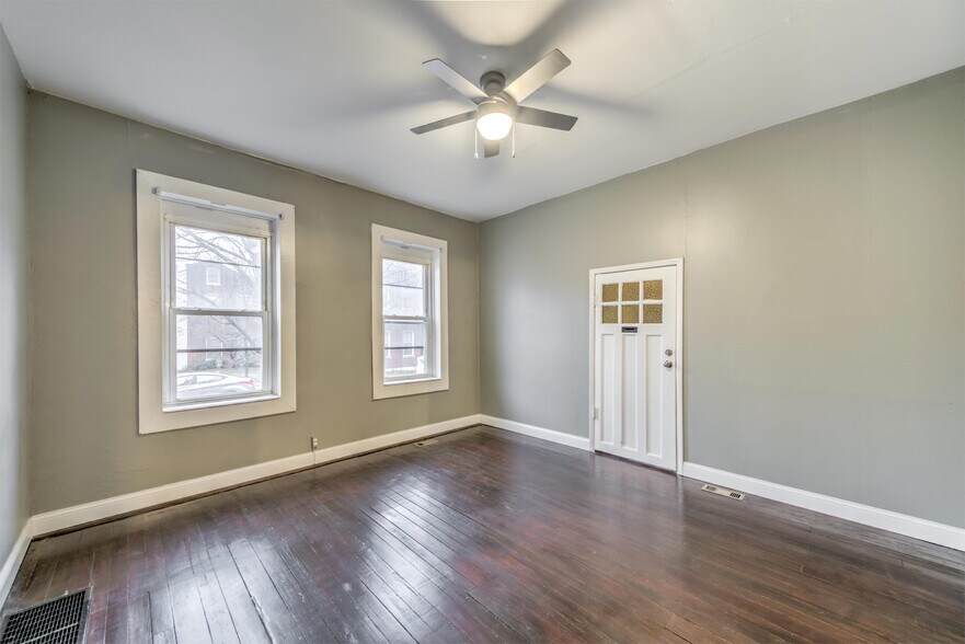 More Photos Of 2013 S 11th St, Saint Louis Apartments For Sale