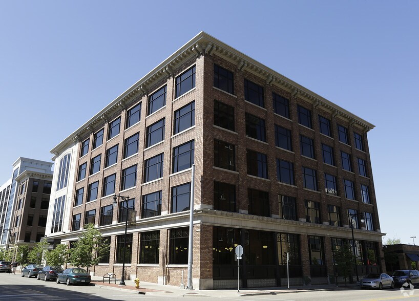 More Photos Of 111 Commerce Ave SW, Grand Rapids Schools For Sale