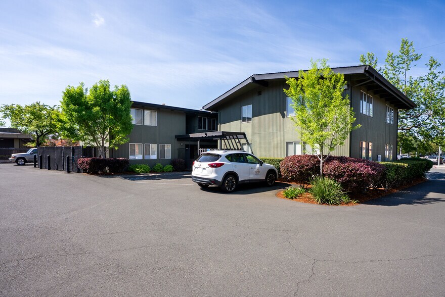 More Photos Of 3000 Cleveland Ave, Santa Rosa Office For Sale