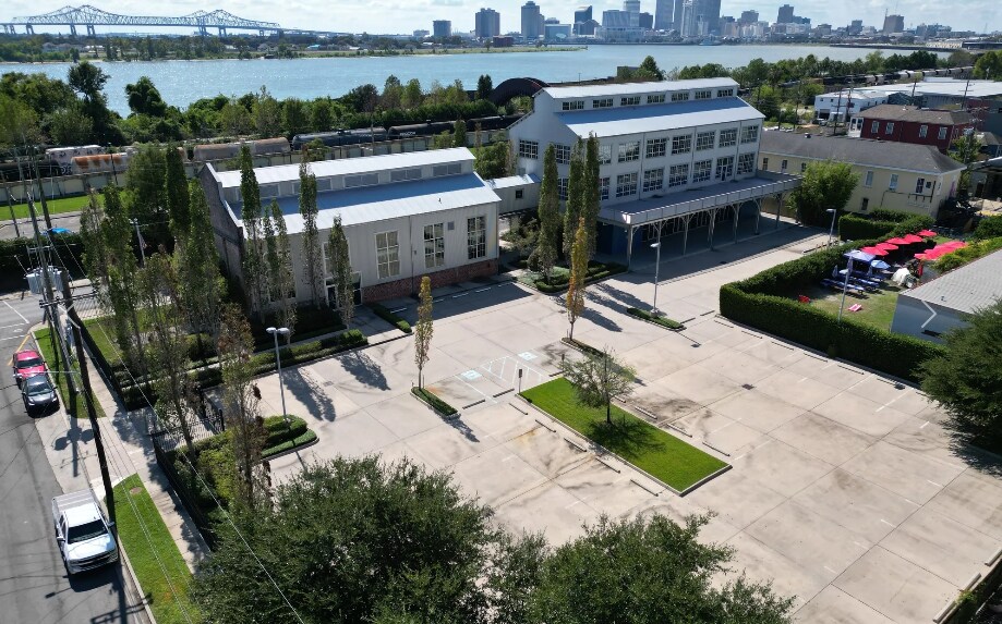 Primary Photo Of 3317-3333 Chartres St, New Orleans Office For Lease