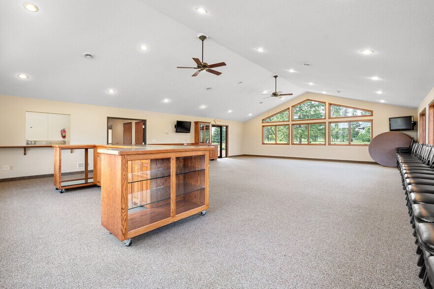More Photos Of 3700 11th Pl NE, Austin Lodge Meeting Hall For Sale