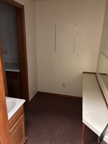 More Photos Of 322-340 Walnut Street Ext, Agawam Storefront For Lease