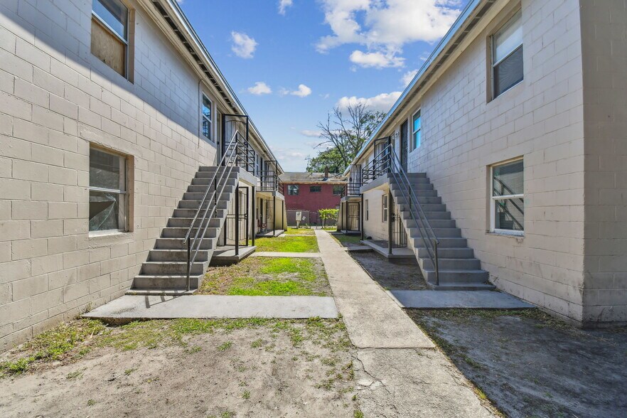 More Photos Of 1330-1334 Barnett St, Jacksonville Apartments For Sale