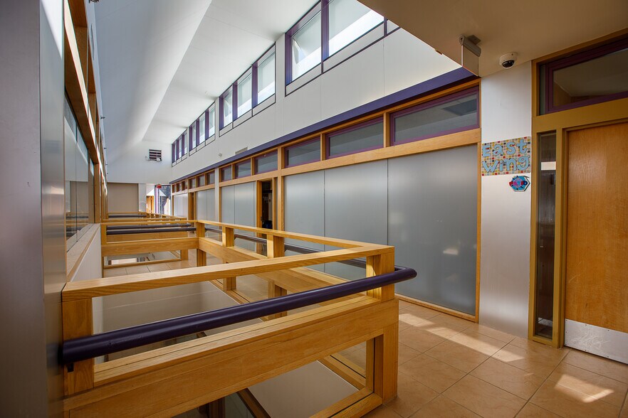 More Photos Of 3516 Covington Hwy, Decatur Office For Sale