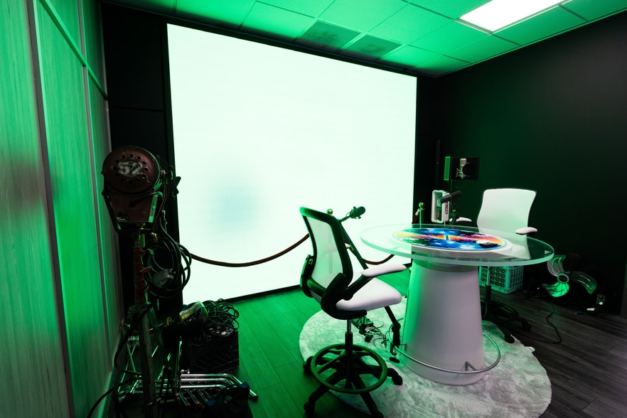 More Photos Of 1500 NW 89th Ct, Doral Loft Creative Space For Sale