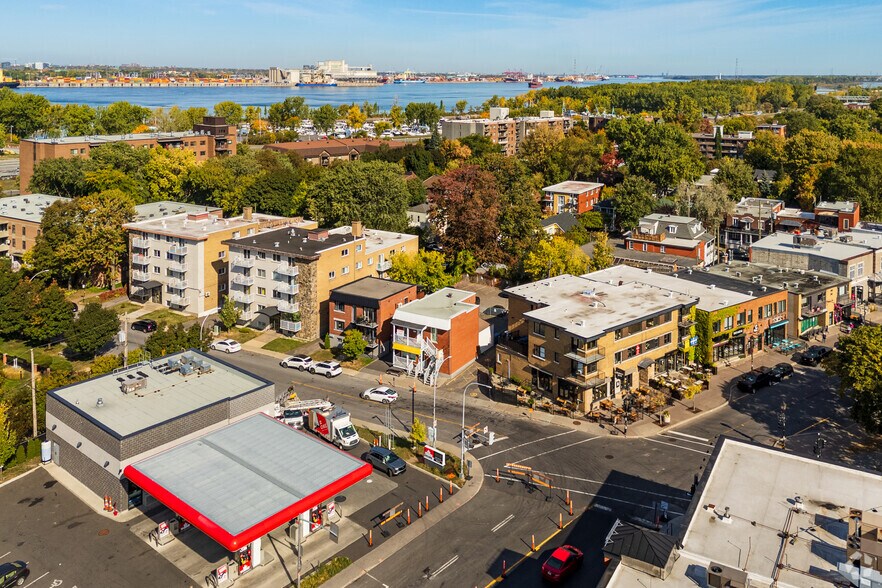 More Photos Of 97 Rue Saint-Sylvestre, Longueuil Storefront Retail Residential For Sale