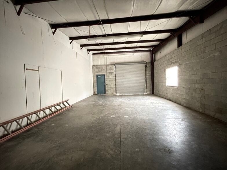 More Photos Of 3709 SW 42nd Ave, Gainesville Warehouse For Lease