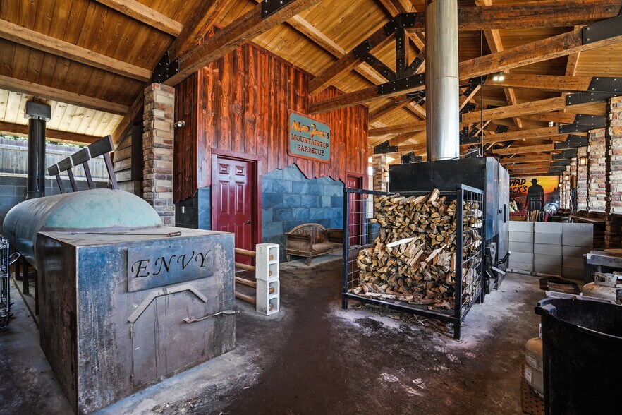 More Photos Of 105 James Canyon Highway, Cloudcroft Restaurant For Sale