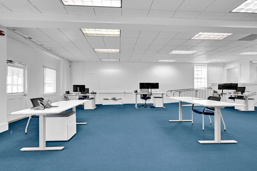 More Photos Of 24 N Main St, Pennington Loft Creative Space For Lease