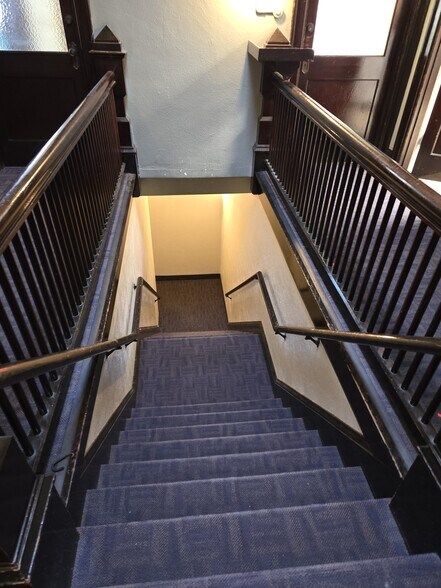 More Photos Of 714 SW 11th Ave, Portland Loft Creative Space For Lease