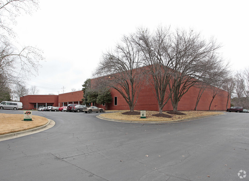 Primary Photo Of 1225 Kennestone Cir, Marietta Warehouse For Lease