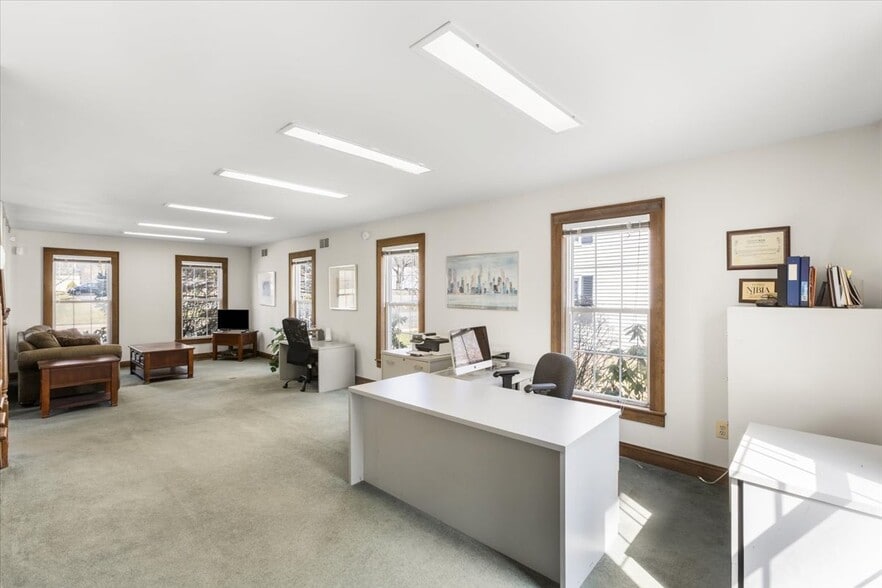 More Photos Of 27 Main St, Sparta Office For Sale