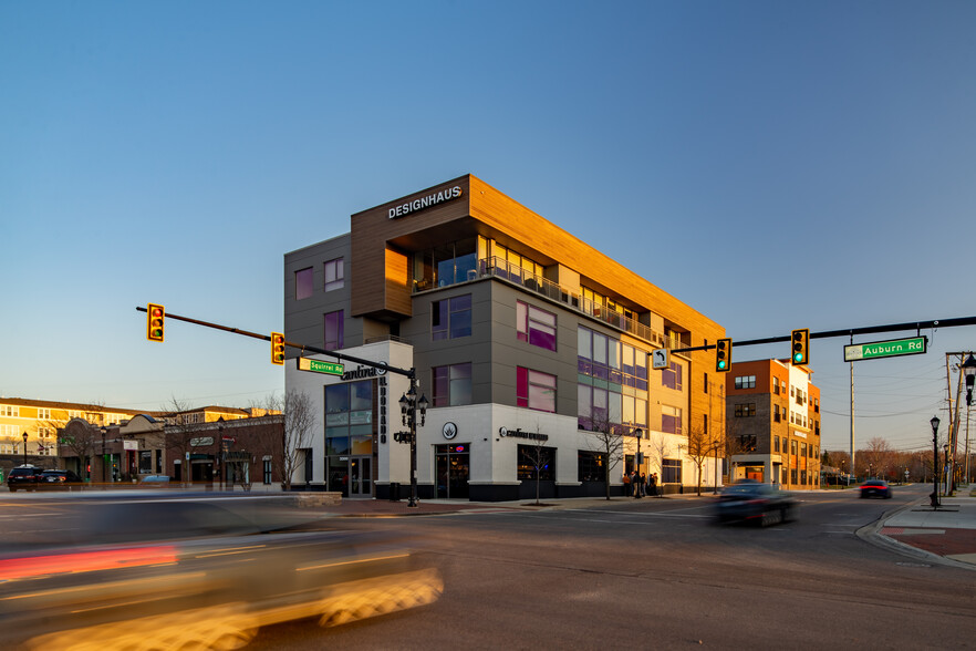 Primary Photo Of 3300 Auburn Rd, Auburn Hills Office Residential For Lease