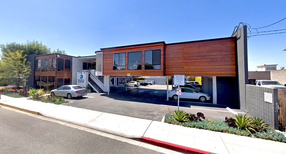 More Photos Of 129 Cabrillo Ave, Costa Mesa Office For Lease