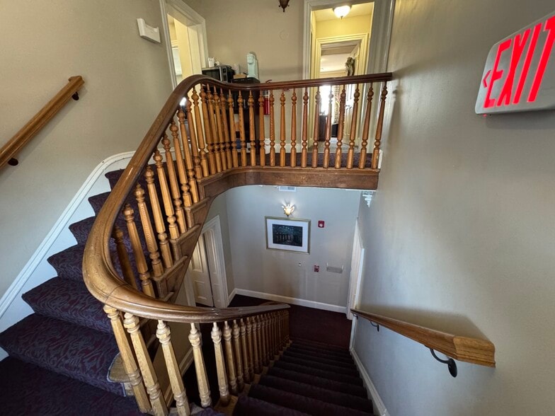 More Photos Of 6 S State St, Dover Office For Sale