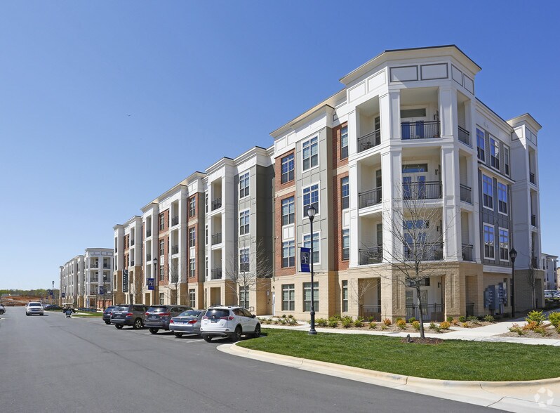 More Photos Of 7420 N Rea Park Ln, Charlotte Apartments For Lease