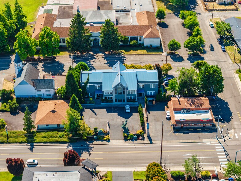 More Photos Of 15259 SE 82nd Dr, Clackamas Medical For Sale