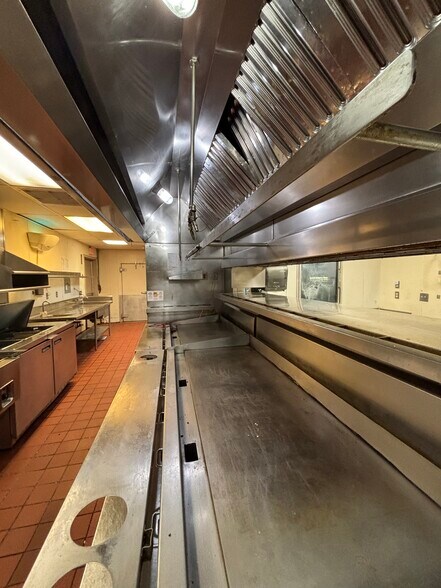 More Photos Of 5312 Old Redwood Hwy, Petaluma Restaurant For Sale