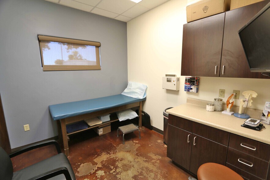 More Photos Of 2851 S Avenue B, Yuma Medical For Sale
