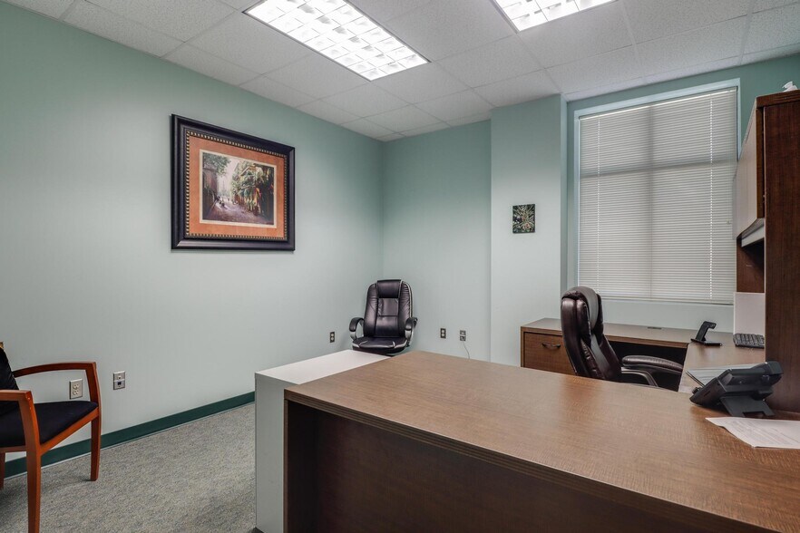 More Photos Of 10281 Corporate Dr, Gulfport Office For Sale