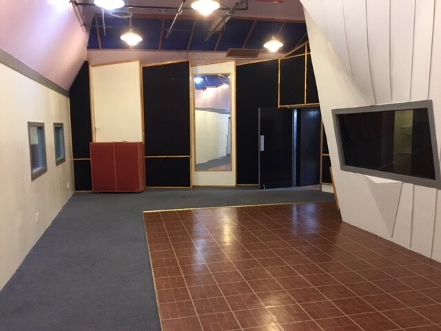 More Photos Of 1655 S Compton Ave, Los Angeles Manufacturing For Sale