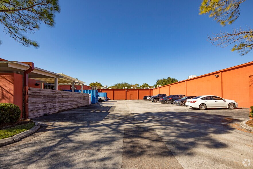 More Photos Of 4502 Woodland Corporate Blvd, Tampa Unknown For Lease