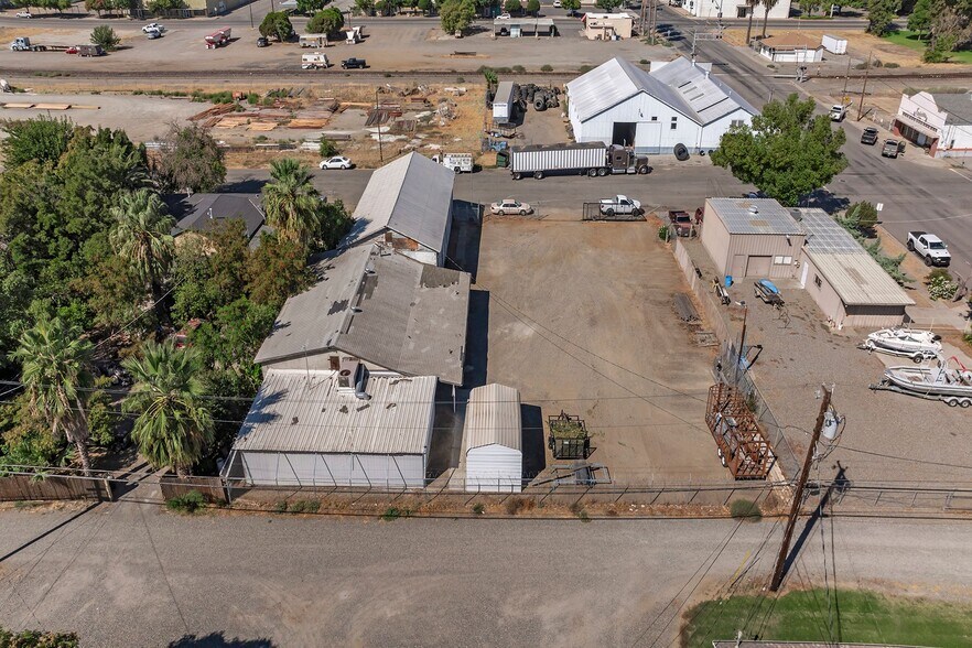 More Photos Of 128 S Colusa St, Willows Specialty For Lease